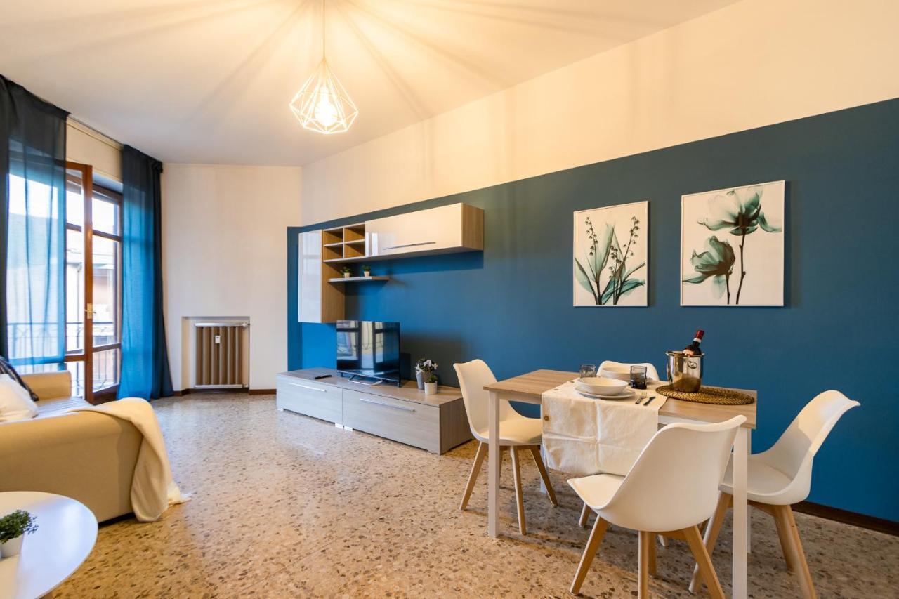 Blue Wave Apartment Arona - Lago Maggiore Exterior photo