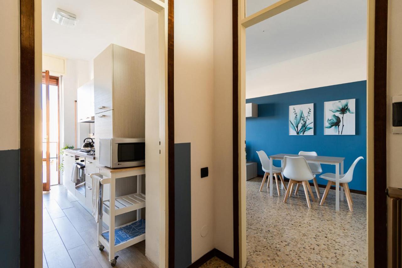 Blue Wave Apartment Arona - Lago Maggiore Exterior photo